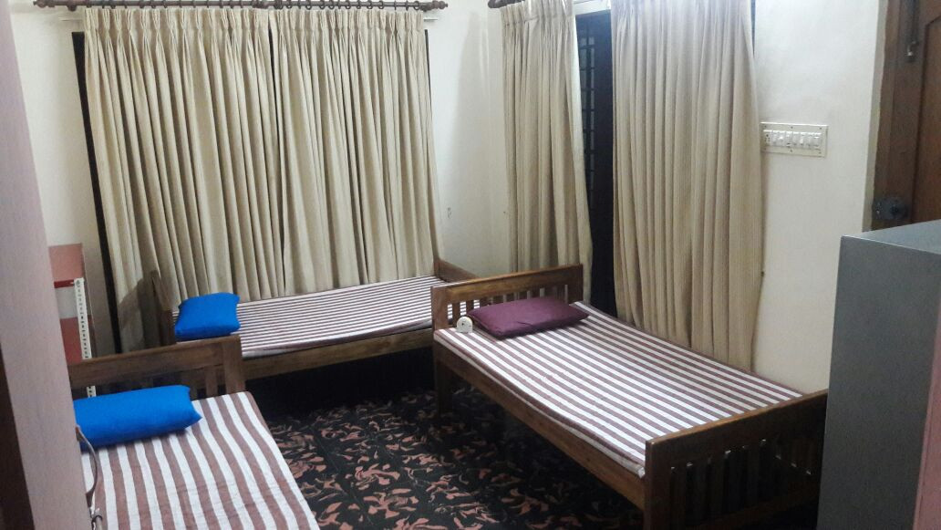 Lazim Ladies Hostel Affordable women's hostels in Vyttila -   - FindMyHostel